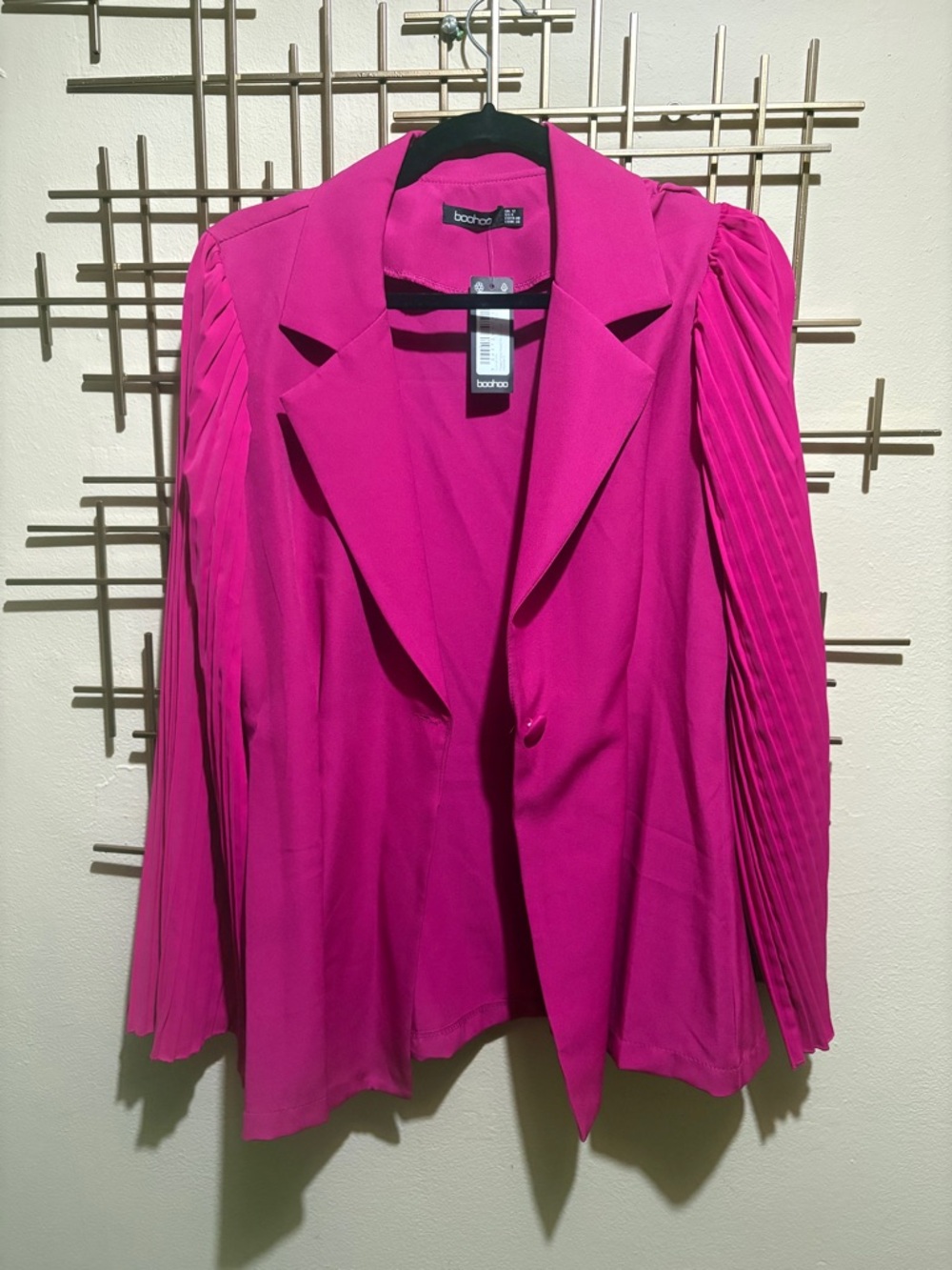 Boohoo Pleated Wide-Leg Pantsuit - Picture 3 of 5